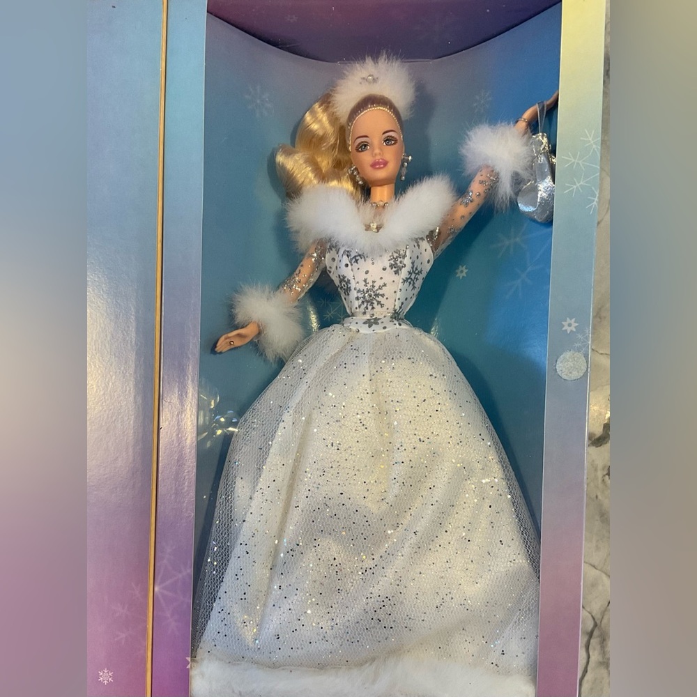 Winter Reflection Barbie Doll 2002 NRFB